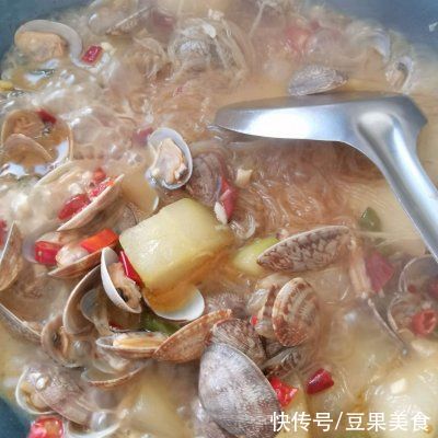 蒜蓉花甲粉丝煲