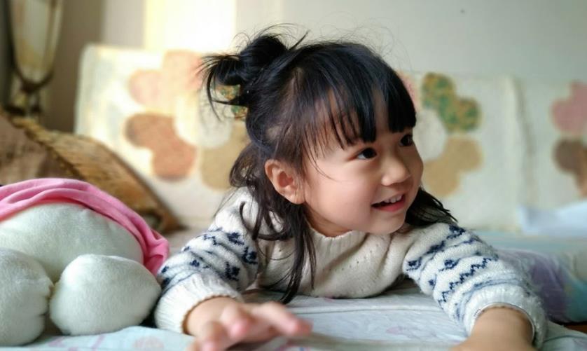 聪明|从小有这4个表现的孩子,多半是假聪明,家长别弄错早点醒悟