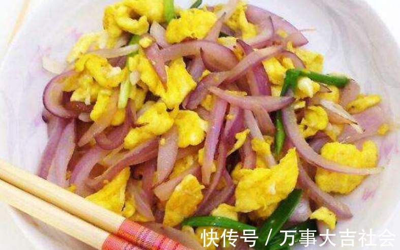 洋葱配此物一起炒,每天一盘,胃口好了,个子越长越高,早知早好