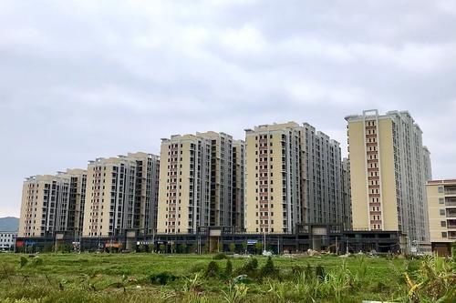 边户|置业顾问良心建议:牢记买房7字“真言”,买中、买边、不买三