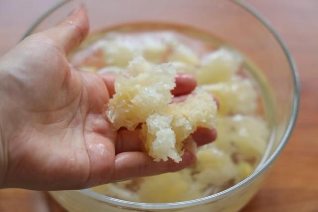 丑耳|防秋燥，这道汤水要多喝，清热下火，丝滑好喝，熬一锅全家都爱喝