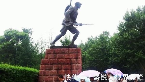 黄继光|道士怒斥博物馆雕像垃圾,认为应立中国英雄雕像,背后问题应深思