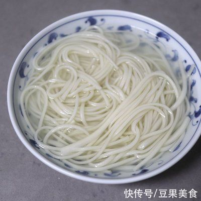  适量|家常美味鸡蛋圆白菜面，锁住家人的胃
