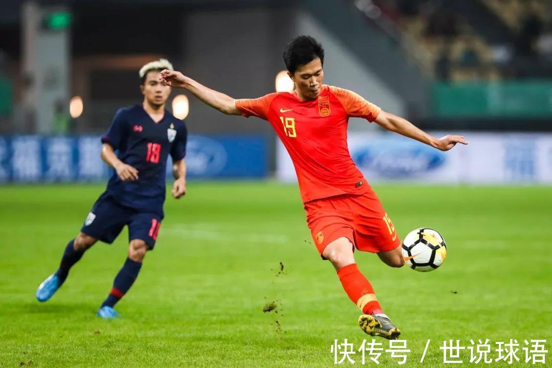超预期|曾被誉为中国足球瑰宝,谢鹏飞为何没有取得超预期的成就?