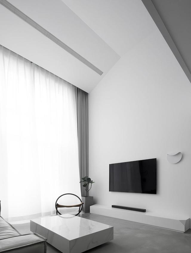 照明|断舍离做到极致，200㎡一尘不染毫无杂物，每天保持干干净净