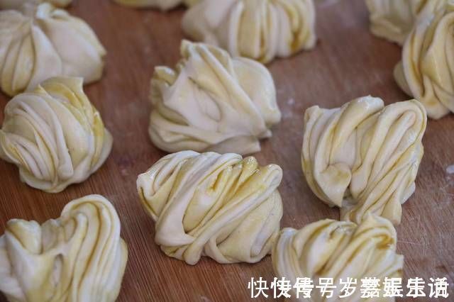 老面酵头|这花卷，出锅就吃了4个，比酵母馒头好吃10倍，做法特别简单！