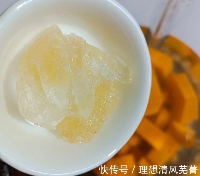 南瓜|南瓜豆浆，微凉的早晨喝杯热乎乎的豆浆吧！