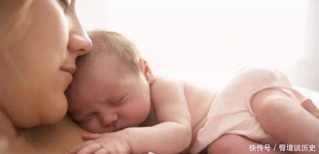 宝宝|多久给新生儿吃一次母乳好？这个时间较合适，宝妈别做错！