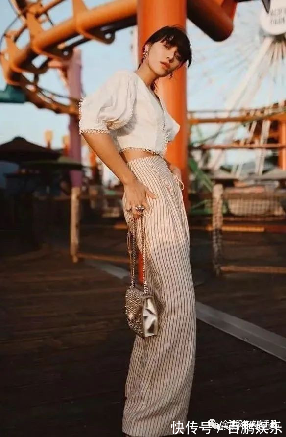 秋天 早秋穿衣越简约越显贵,备齐这“1裤2裙3上衣”就够了,超百搭