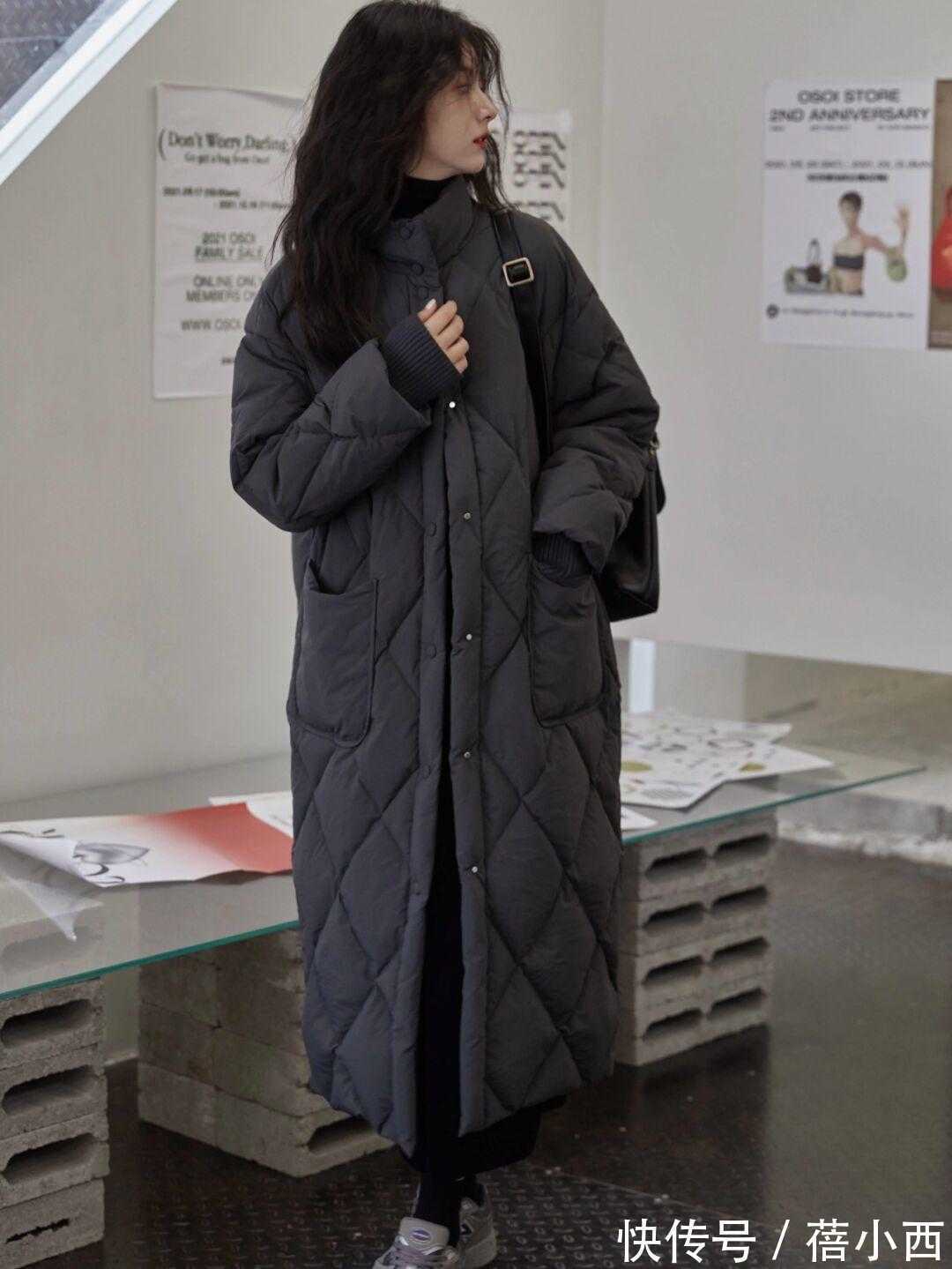 博主|时髦精今冬穿的外套不再是棉服,而是羽绒服,保暖、高级又有气质