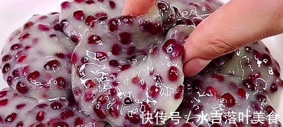 这小饼,不煎也不炒,几分钟就做好营养很高,小姐姐吃最好了!