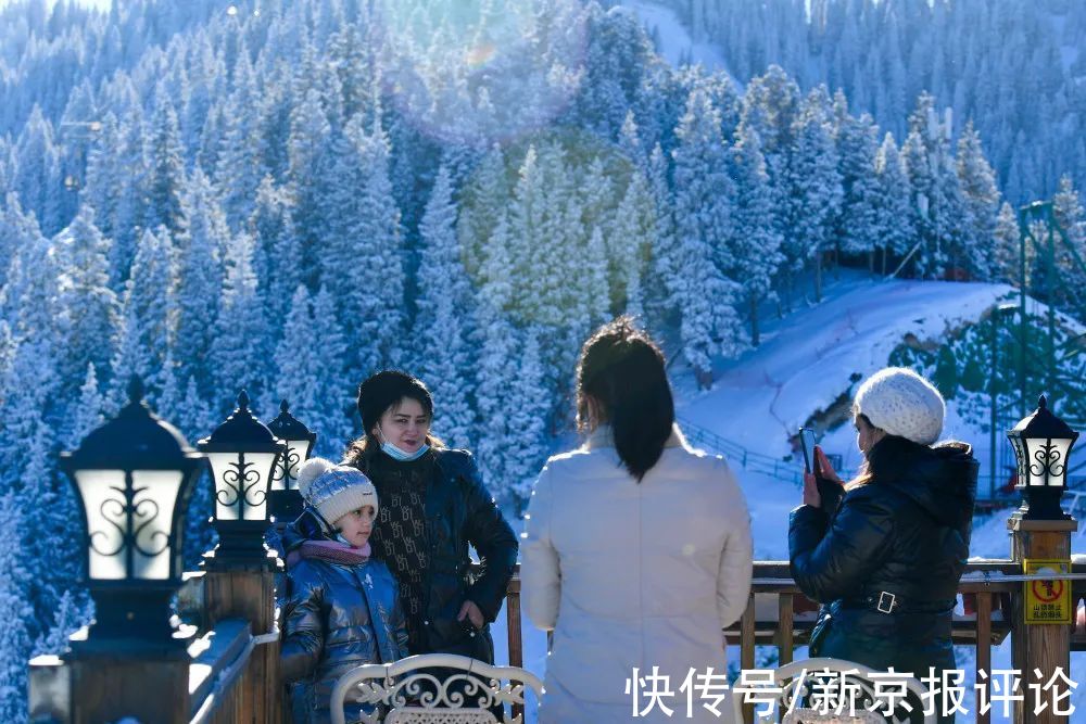 新京报专栏|冰雪经济兴起背后，冰雪运动正在成为一种当代生活 | 新京报