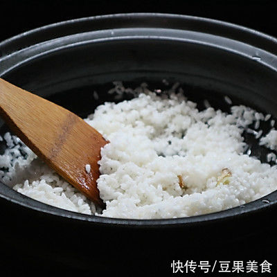 腊味煲仔饭|#乐享美味，超多鲜美# 腊味煲仔饭