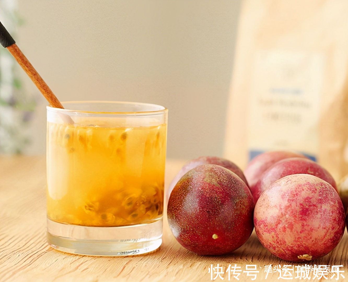 肠道|女性害怕老太快,可以多吃3种食物,补充营养,有益健康!