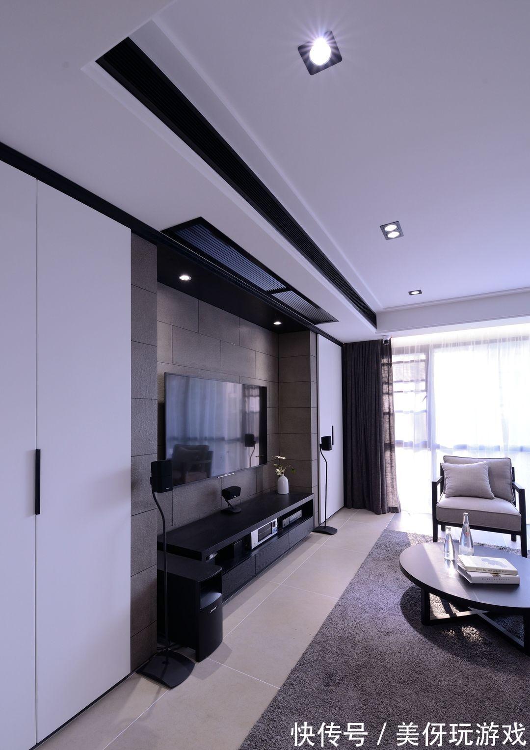 李文伟|将时光碎片收集起来,在光影间,拼凑出让人踏实的安居之所