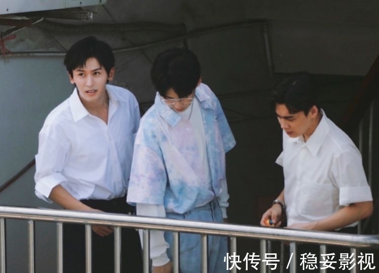 老奶奶|《最后的贏家》路透,看到張哲瀚對老奶奶的態度,真是細節見人品