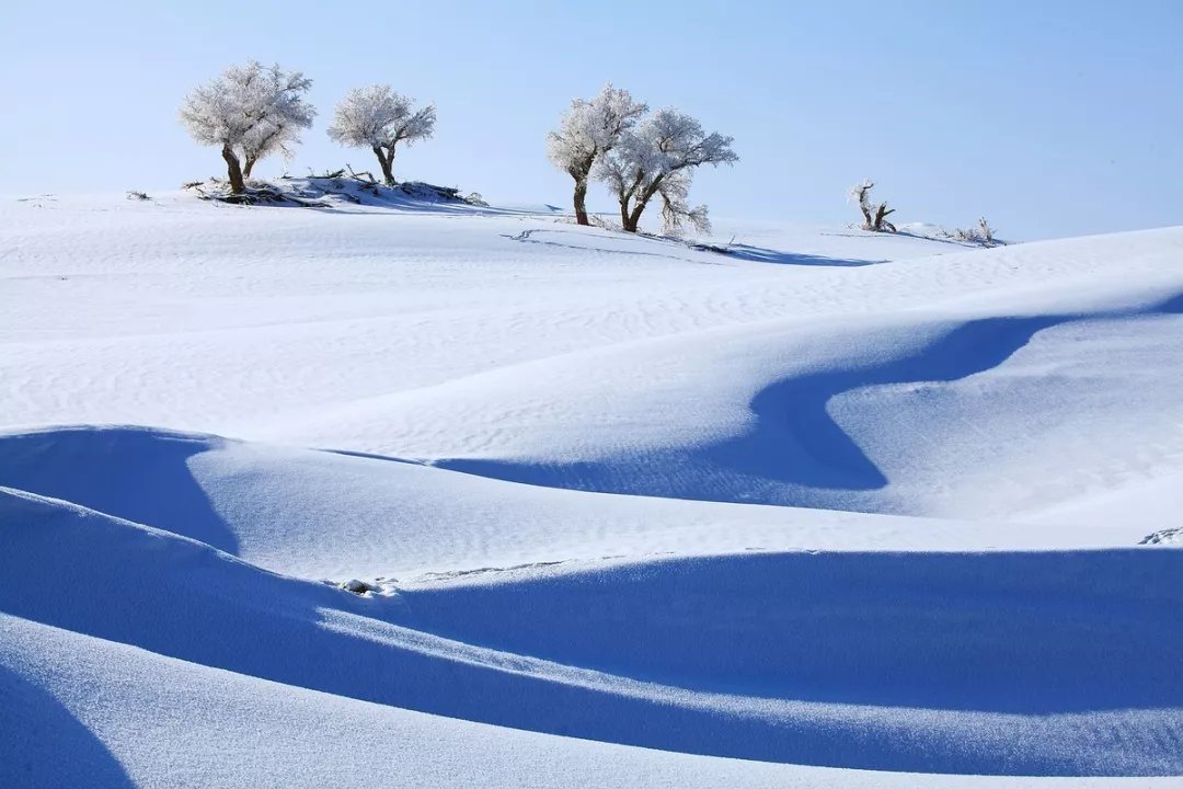 魔鬼城|新疆刚下雪，小伙伴不淡定了：原来冬天的新疆是这样的