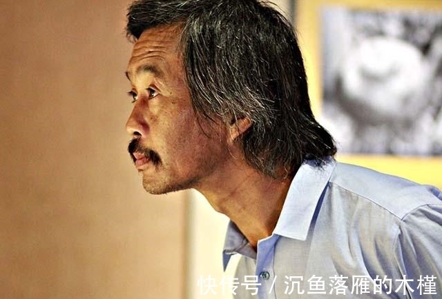 精神病院@流浪大师火遍网络,9字书法被捧到10万,书法家:写得毫无章法