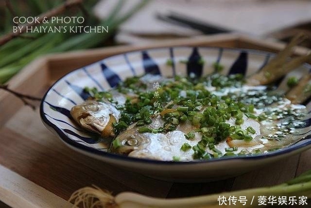 这是银鲳鱼最嫩的吃法,加了它香味翻倍,关键做法炒简单