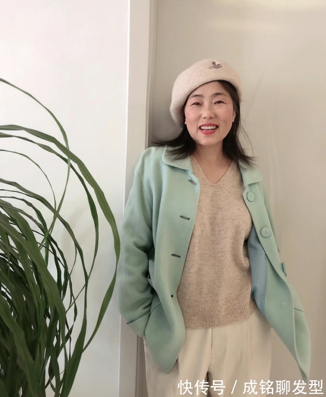 长大衣 这才是50多岁女人最美的入冬打扮!简单自然高雅,优雅更精致