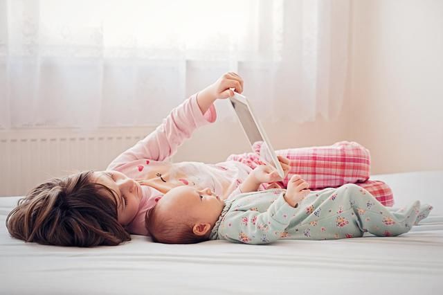 现象|用这种方式应对宝宝尿裤子现象 对他的心理发育有帮助!