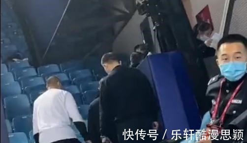 一地鸡毛|首钢球员为何和女记者对骂对骂内容曝光,朱彦西人身攻击太不该
