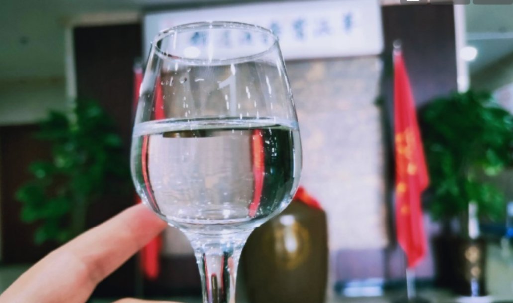 弄清楚|白酒越放越香,3个原因要弄清楚,不要存放错了,得不偿失