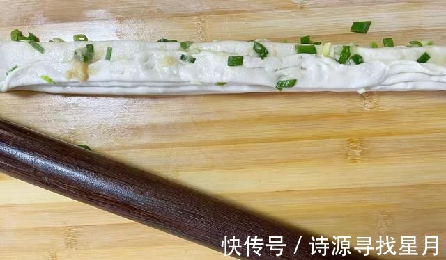 用这个方法做千层油饼太香了，层次分明，外酥里软，一口气吃2张！