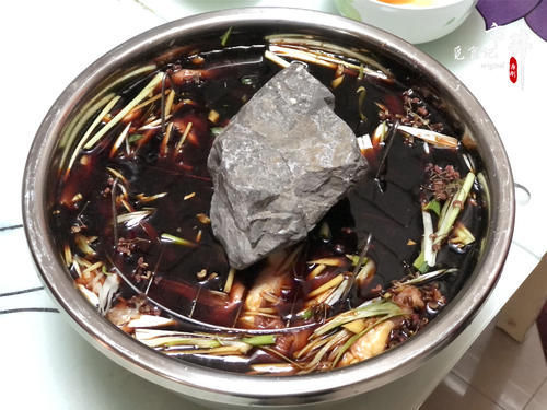 卤牛肉时,这3种香料,宁可不用也不能多放,否则牛肉不香,越卤越苦