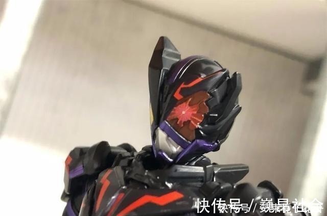 新规|假面骑士亚克蝎子,亚克零一装动赏析,新规造型纹理刻画清晰