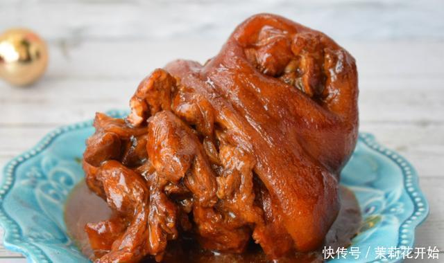 年夜饭别着忙,这个菜提前做好,到时候切一下,就是一道“硬菜”