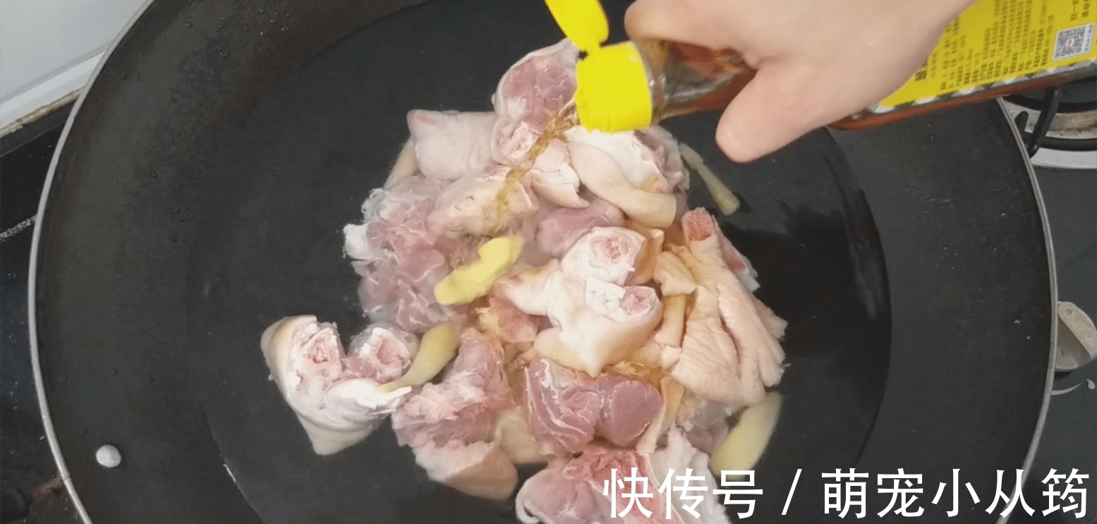 猪脚汤怎样煲好喝？告诉你配料与做法，掌握好这3点，汤美肉香