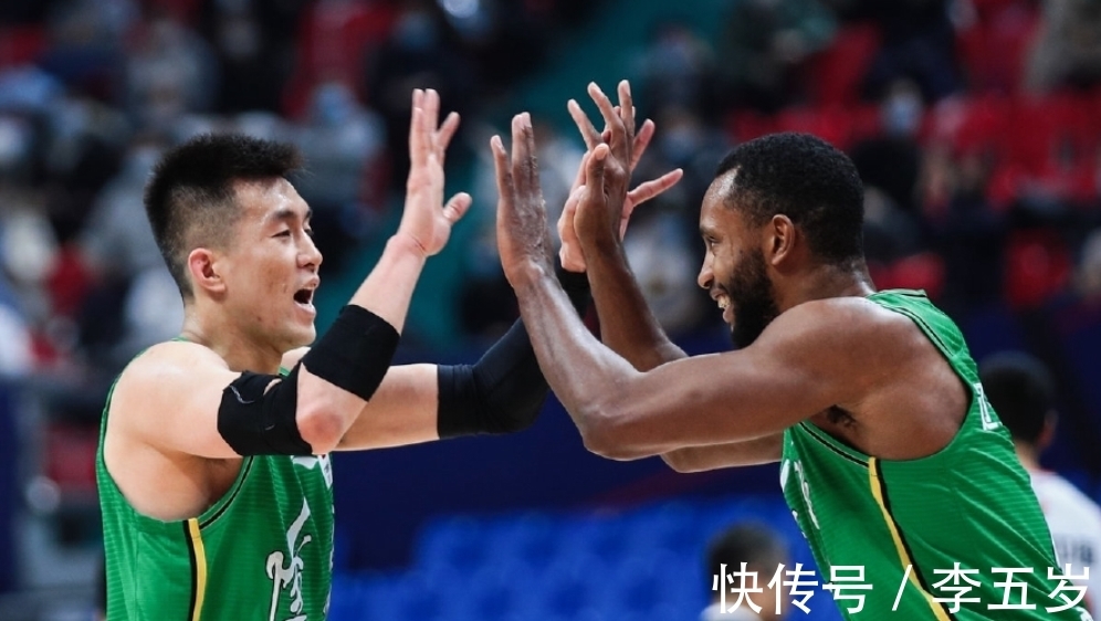 排名|CBA最新排名!辽宁坐稳第1,广东难保第5,5队掀起抢12狙击战