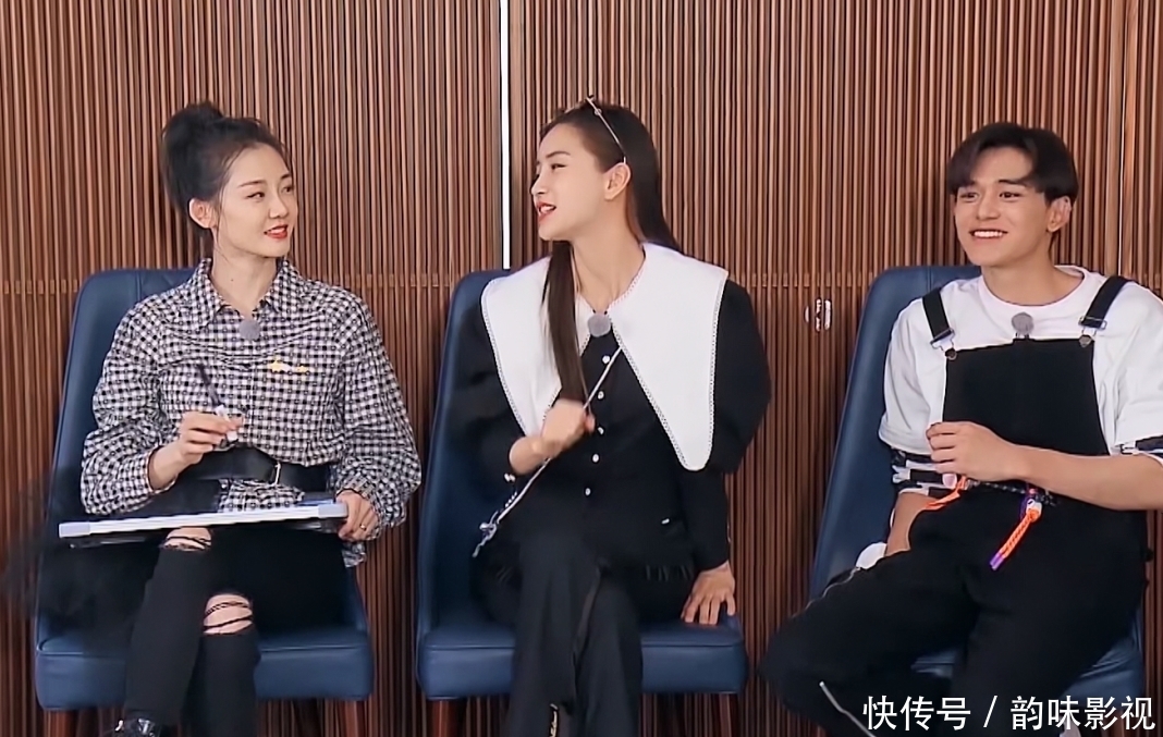 眼光 奔跑吧9:苗苗起床后,谁发现桌上的“大方盒”了?郑恺眼光真毒