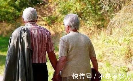 夫妇|“用养孩子的钱养老”，我国首批丁克已逾60，他们现在过得如何