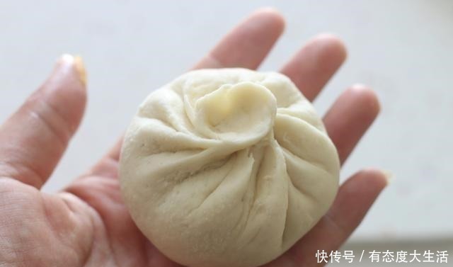 南瓜豆腐|用南瓜和豆腐做素馅儿包，无需过多调料，蒸出来比肉包子都香