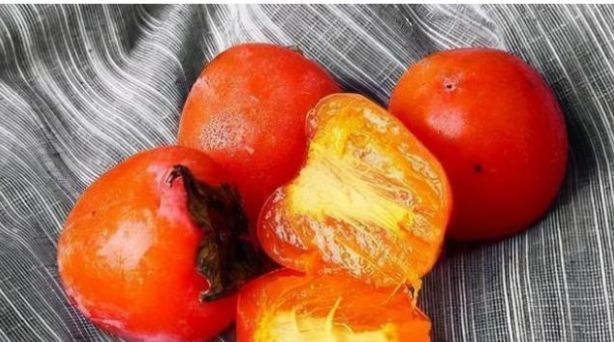 平安果|老人年纪大了身体变差,家中多准备3种长寿果,寓意健康长寿