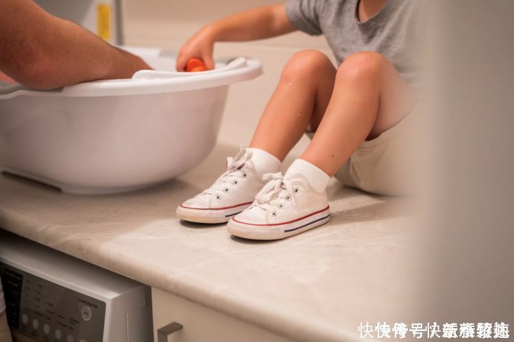 小儿包茎|5岁男孩走路屁股左右扭，去医院一查，原来有这个小儿“包袱”病