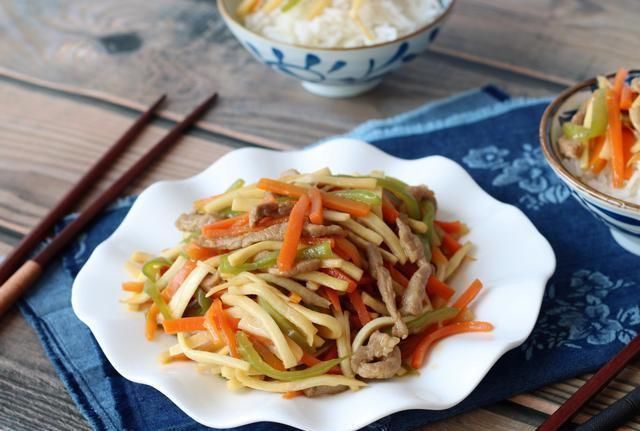 肉丝|“此菜”比肉贵,常吃补钙、强筋健骨,家里有条件要常给孩子吃