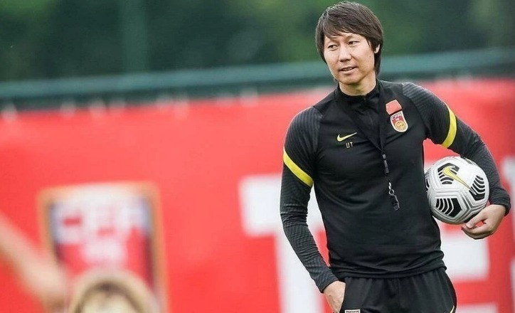 艾克森|李鐵即將職教英超？完成這一任務(wù)或許有戲，戰(zhàn)阿曼球迷要失望了