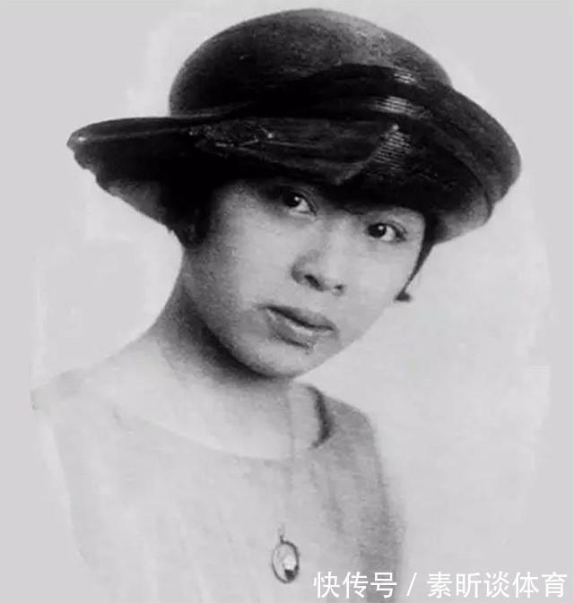 沈从文@徐志摩身死,林徽因疯抢《康桥日记》,沈从文:她躲过了一场祸乱