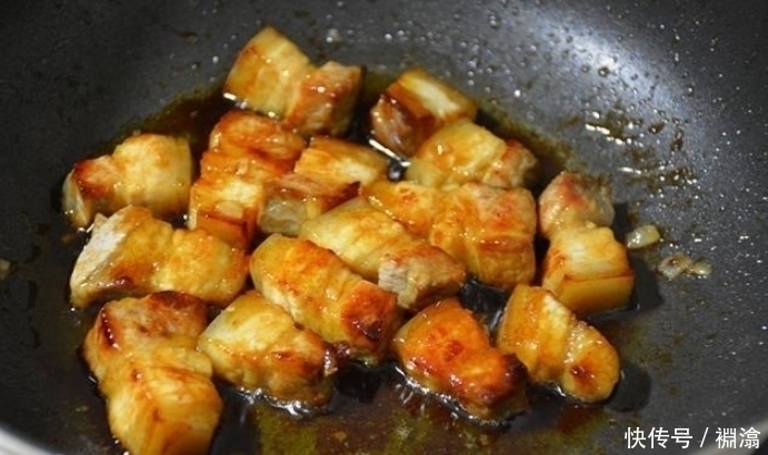 炖红烧肉，啥时候放盐做对4点，肉软烂鲜香，入口即化，真好吃