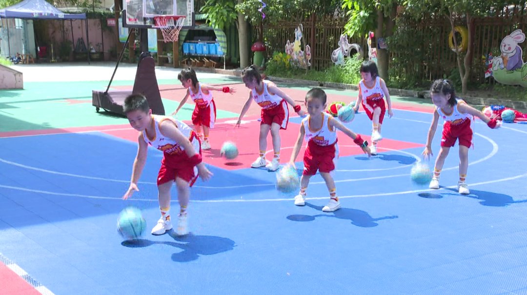 传统文化|篮球+鱼灯，青田的幼儿园也有了“别人家”的课间操~