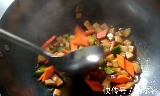 杏鲍菇|一道非常好吃又下饭的家常素菜，简单易做，鲜嫩多汁，营养又丰富