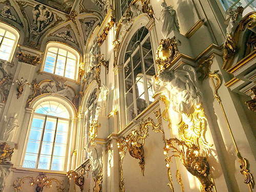 装饰#冬宫博物馆的建筑装饰精美,令人目不暇接