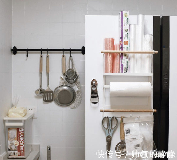 小喜|这对夫妻太有远见,把次卧和客厅打通,清爽开阔,日子过得简单舒适