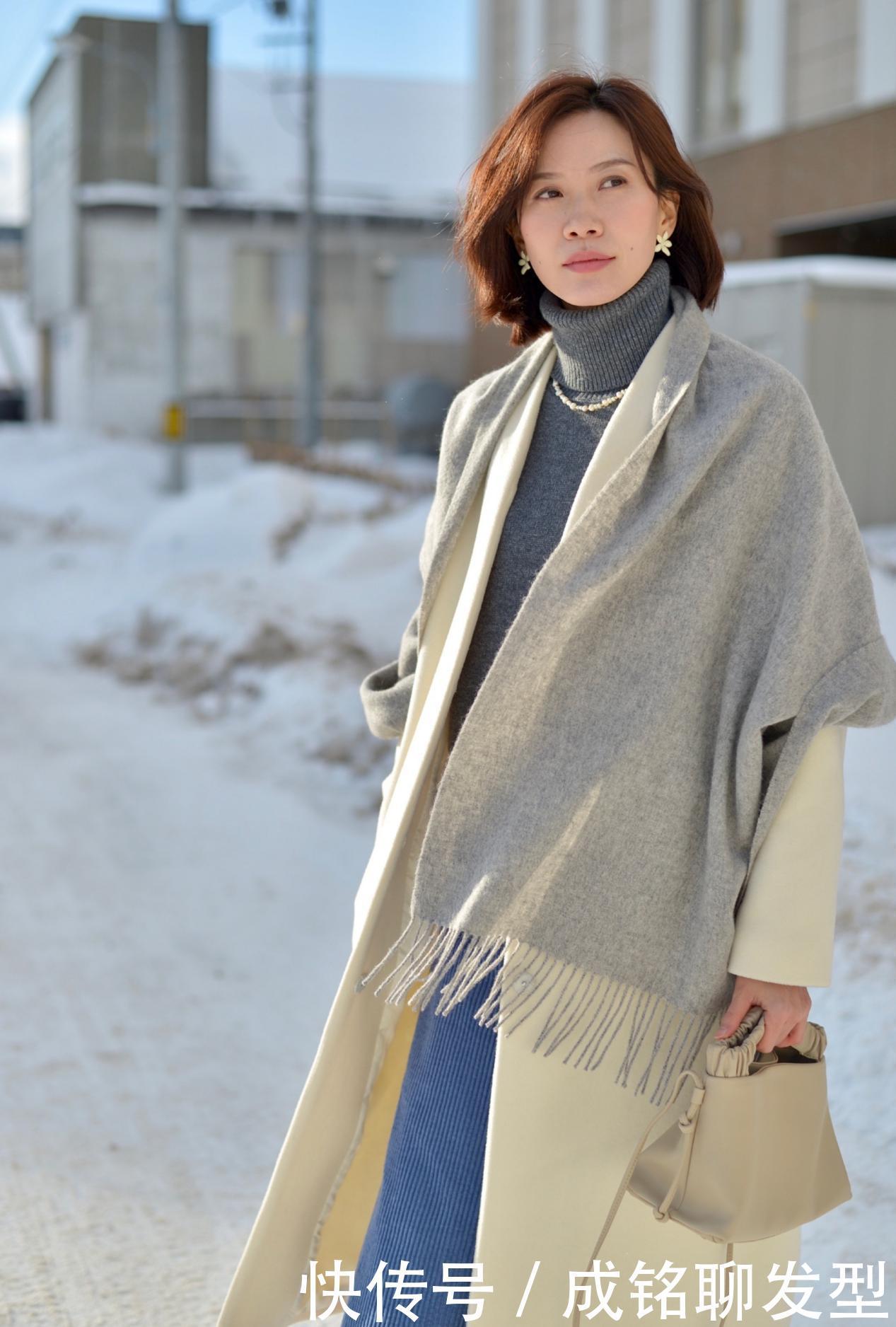 早春流行“大衣+裙子”穿法,时尚百搭优雅又高级,显瘦又洋气