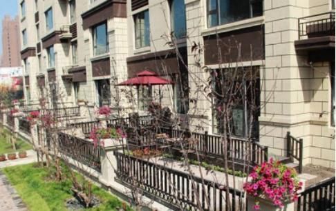 开发商|买房时，为何内行人都会选一楼开发商住进去就知道捡漏了