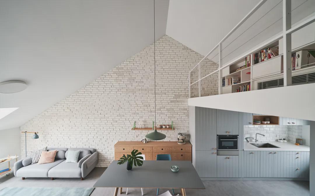 装修设计|夫妇买了116㎡顶楼,当初只是想安静些,却成了装修效仿的对象