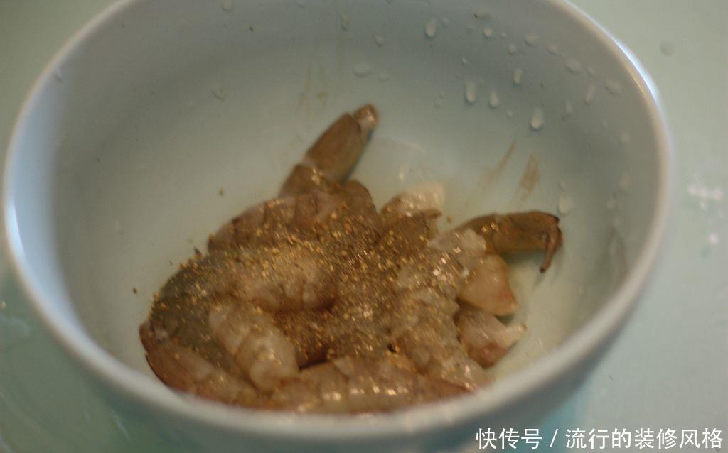 小炒|家常小炒:西芹百合炒虾仁,清心安神,清淡可口营养丰富,好吃!